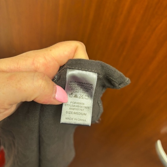 Hunter & Brown Cropped Rayon Shirt - Picture 10 of 11